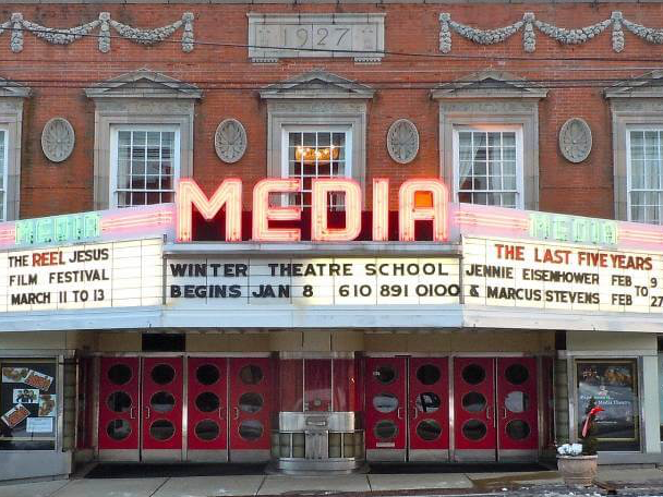 image two columns media